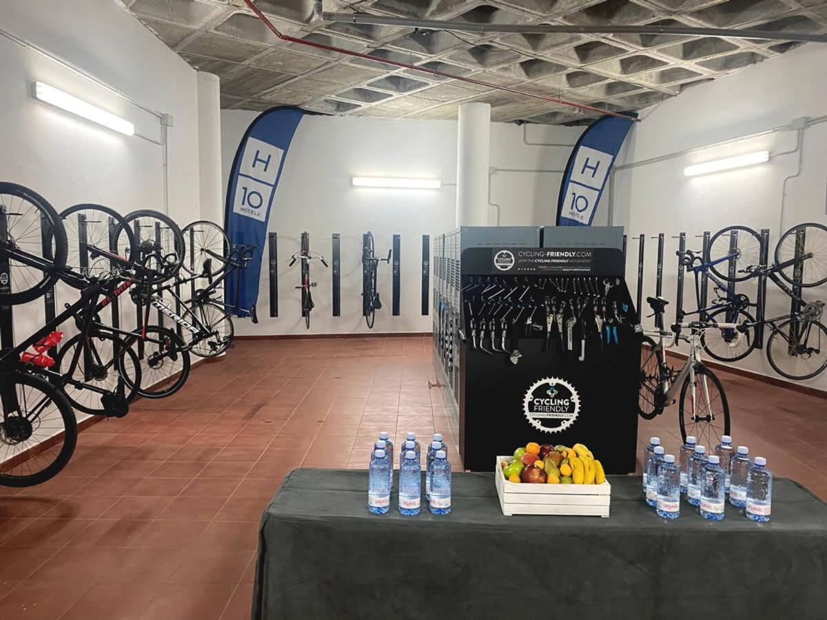 Hotel H10 Playa Meloneras Horizons Collection Esterno foto The bike room at the National Training Centre