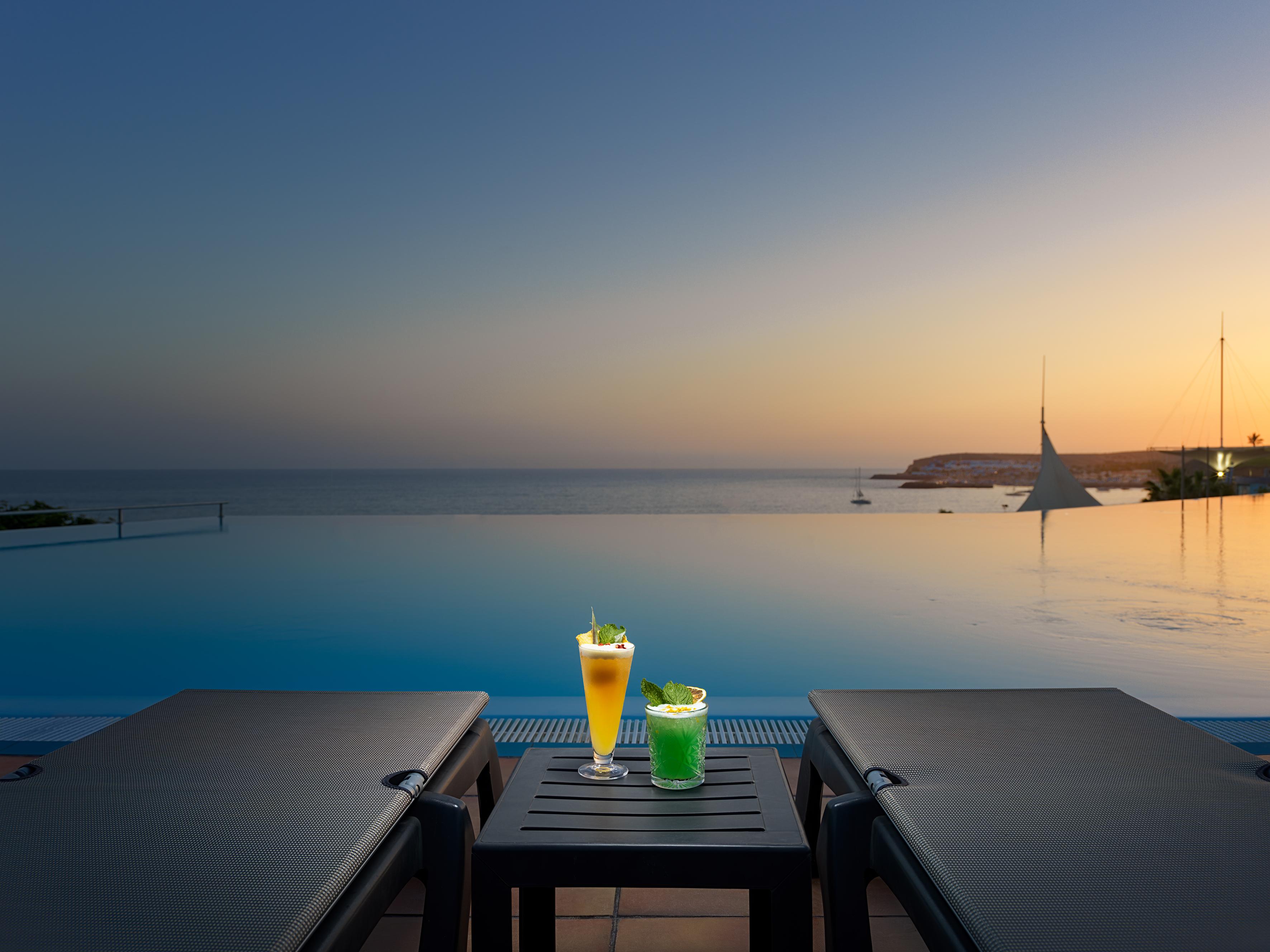 Hotel H10 Playa Meloneras Horizons Collection Esterno foto Sunset at the pool