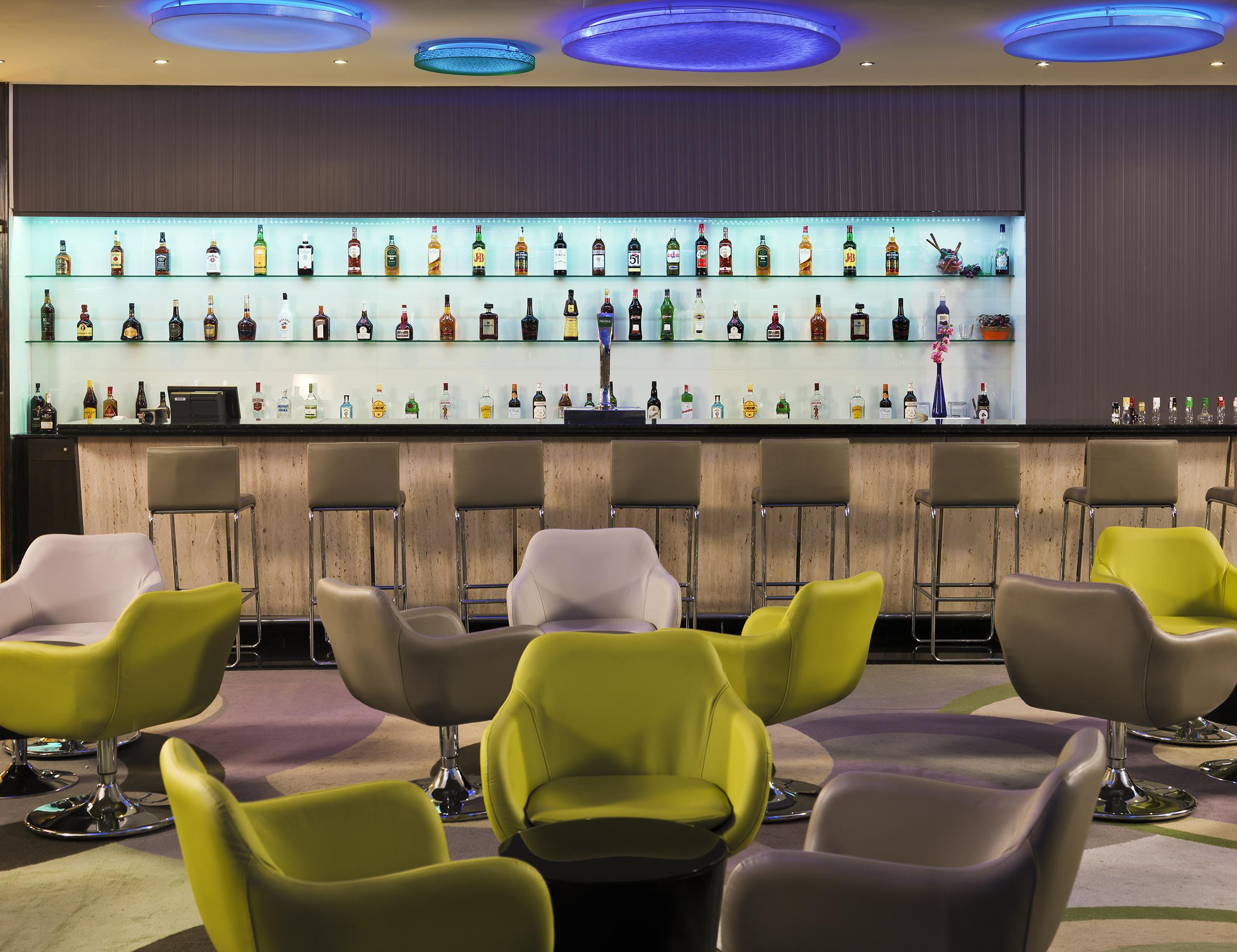 Hotel H10 Playa Meloneras Horizons Collection Esterno foto The bar at the Virgin Atlantic Clubhouse at London Heathrow Airport